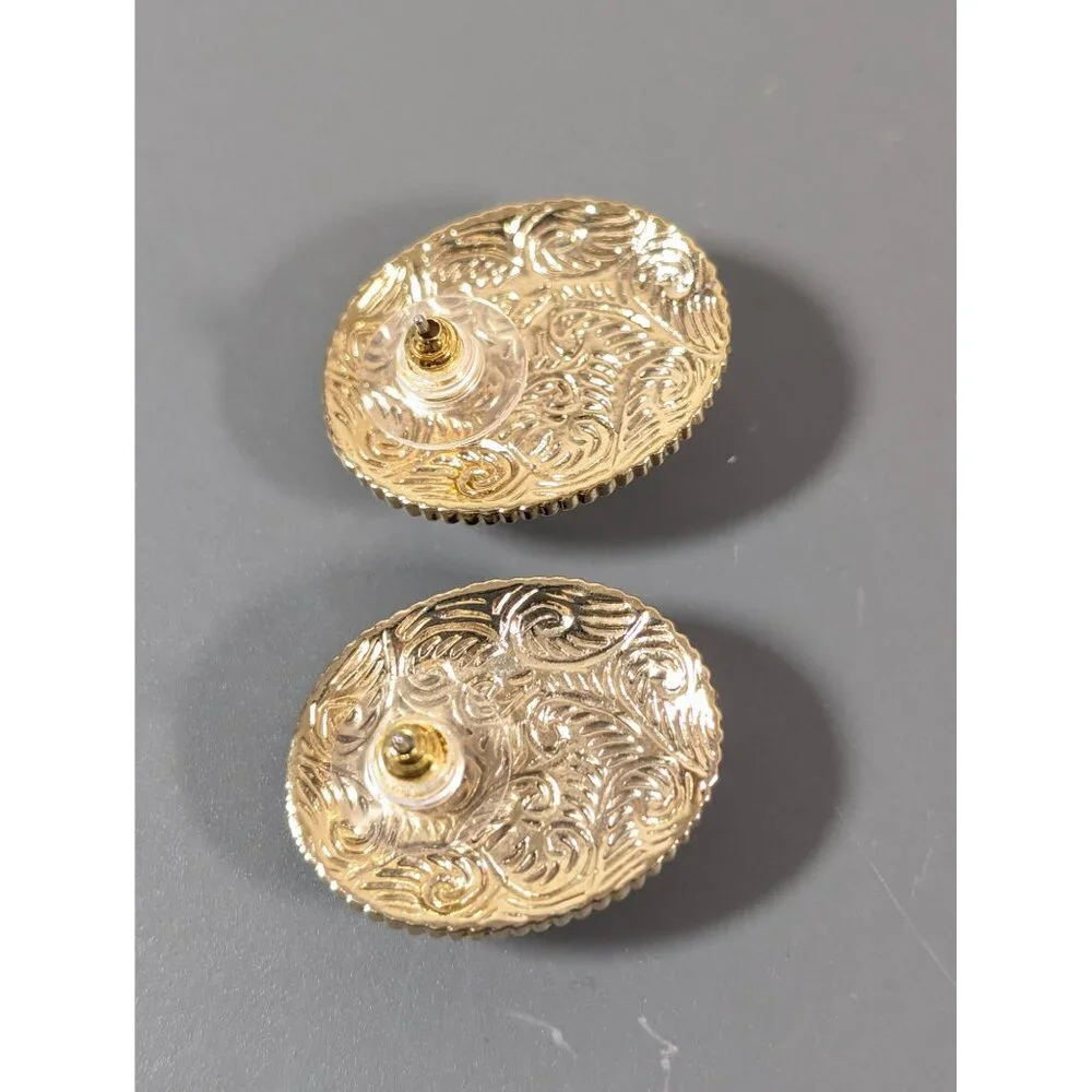 Vintage‎ 1928 Cream Oval Faux Pearl Cabochon Halo Classic Earrings Pierced